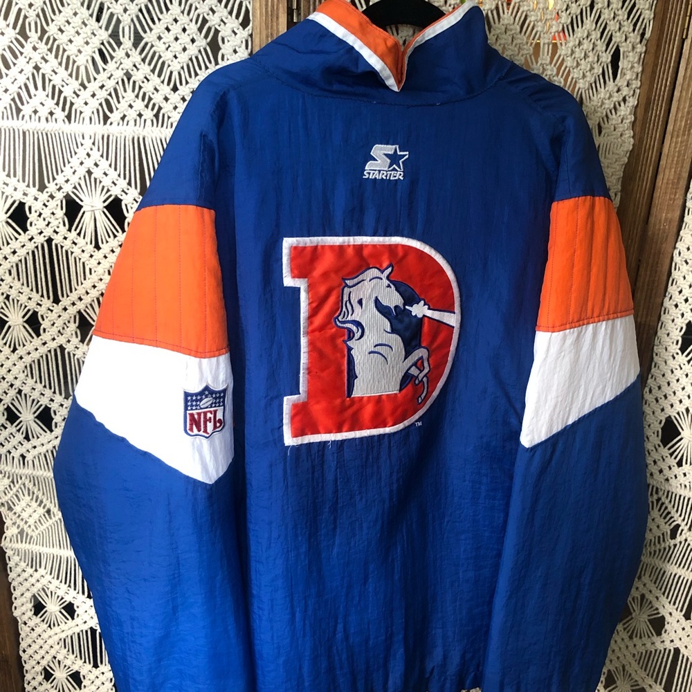 Vintage Broncos Pull Over